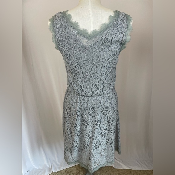Diane von Furstenburg authentic lace dress size 6 - Picture 5 of 14